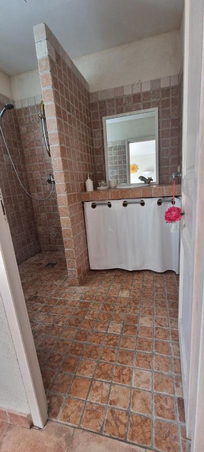 Studio Independant A La Villa Garlaban 3 Etoiles Gemenos Luaran gambar